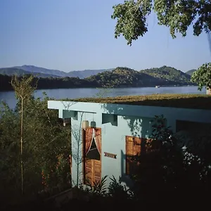 ock-pop-tok-mekong-villa.hotelsluangprabang.com/