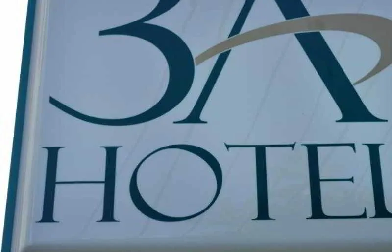 Hotel 3A تيرانا